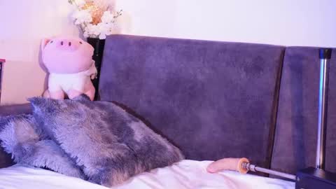 Snapshot of littlee_sophi_ chatting on 04.28.26 Sophie online show from 04.28.26