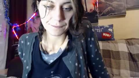 Snapshot of littlehappines chatting on 01.19.25 littlehappines online show from 01.19.25