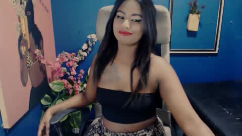 Snapshot of littleindianmilf chatting on 09.17.25 littleindianmilf online show from 09.17.25