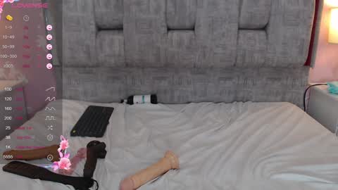 Snapshot of littlekloe_ chatting on 01.08.25 Litllekloe online show from 01.08.25