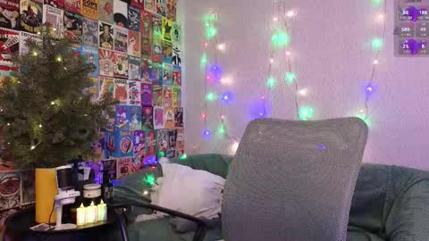 LillleLinn online show from 12.21.25