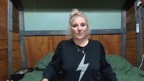 lisanixs online show from 10.07.25