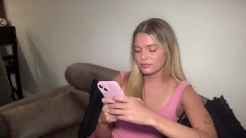 Marciabrady online show from 01.04.25