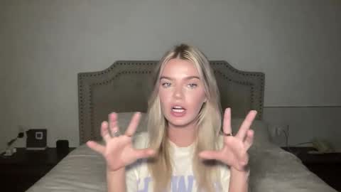 Marciabrady online show from 11.19.25