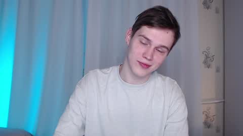 Snapshot of littlesadcabbage chatting on 01.04.25 Sonnenschein online show from 01.04.25