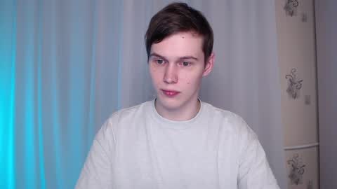 Snapshot of littlesadcabbage chatting on 01.12.25 Sonnenschein online show from 01.12.25