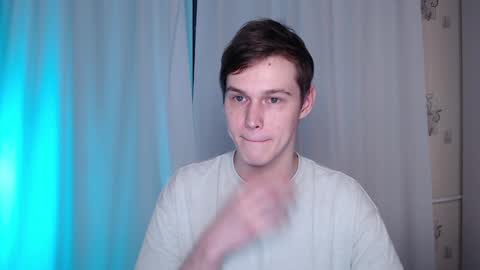 Snapshot of littlesadcabbage chatting on 01.28.25 Sonnenschein online show from 01.28.25