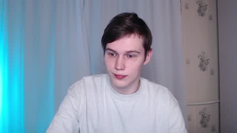 Snapshot of littlesadcabbage chatting on 02.08.25 Sonnenschein online show from 02.08.25