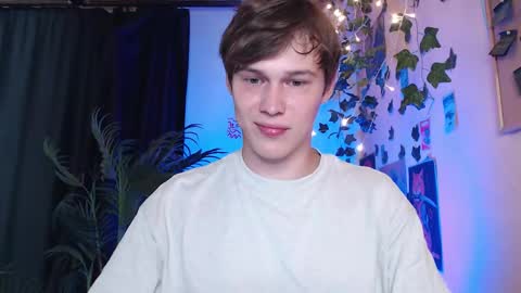 Snapshot of littlesadcabbage chatting on 09.08.25 Sonnenschein online show from 09.08.25