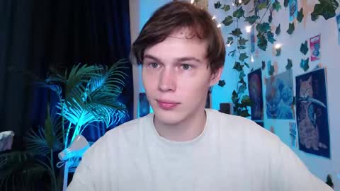 Snapshot of littlesadcabbage chatting on 09.29.25 Sonnenschein online show from 09.29.25