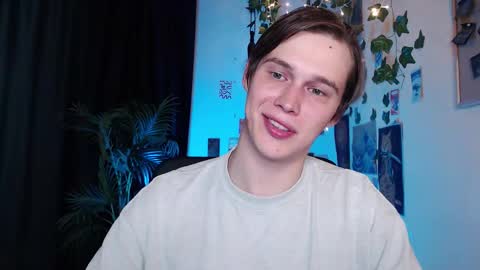 Snapshot of littlesadcabbage chatting on 10.21.25 Sonnenschein online show from 10.21.25