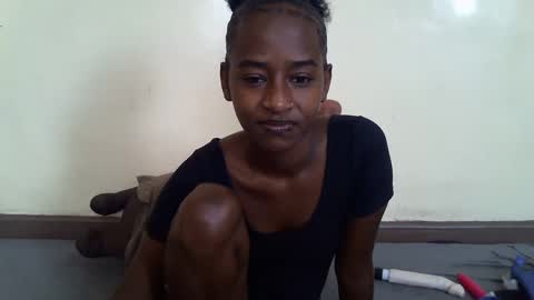 Snapshot of littlesandie chatting on 01.25.25 littlesandie online show from 01.25.25