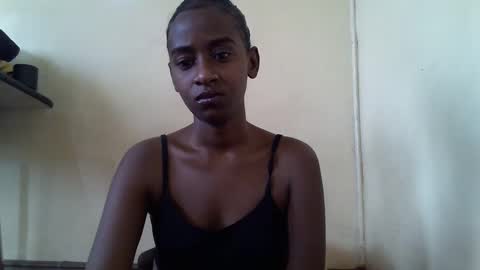 Snapshot of littlesandie chatting on 03.03.25 littlesandie online show from 03.03.25