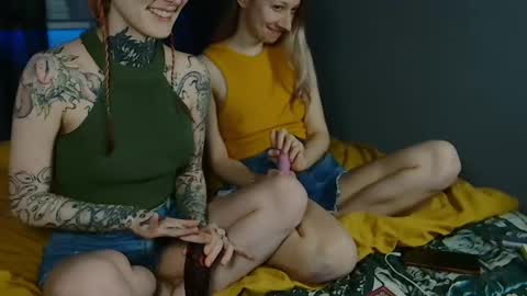 Niki  free tg channel with some photos gifs and info about streams  online show from 02.10.25