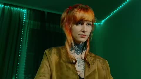 Niki  free tg channel with some photos gifs and info about streams  online show from 02.14.25