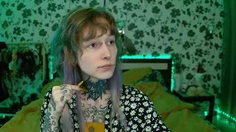 Niki  free tg channel with some photos gifs and info about streams  online show from 09.15.25