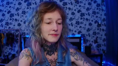 Niki  free tg channel with some photos gifs and info about streams  online show from 10.08.25