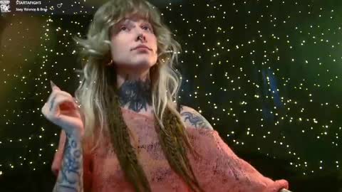 Niki  free tg channel with some photos gifs and info about streams  online show from 04.22.26