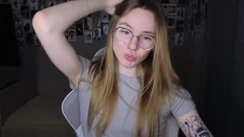 Snapshot of littlevildevil chatting on 05.29.26 Eliana online show from 05.29.26