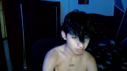 Snapshot of littlextrem chatting on 09.10.25 Eros online show from 09.10.25