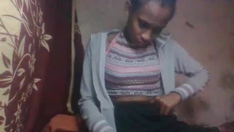 Snapshot of littleyanah chatting on 09.13.25 yanah online show from 09.13.25