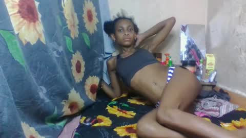 Snapshot of littleyanah chatting on 03.09.26 yanah online show from 03.09.26