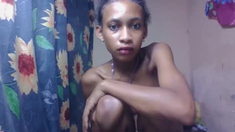 Snapshot of littleyanah chatting on 03.14.26 yanah online show from 03.14.26