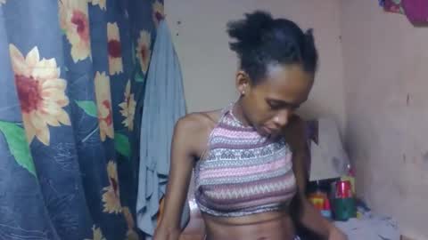 Snapshot of littleyanah chatting on 03.21.26 yanah online show from 03.21.26