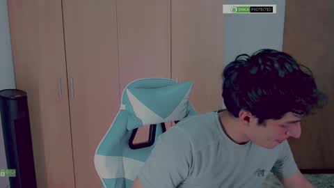 Snapshot of littlezhalem chatting on 11.10.25 littlezhalem online show from 11.10.25