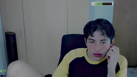 Snapshot of littlezhalem chatting on 11.19.25 littlezhalem online show from 11.19.25