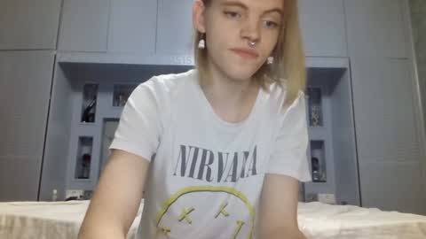 Snapshot of livbellelive chatting on 12.14.24 Liv Winters online show from 12.14.24