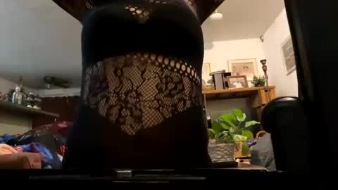 Hlove online show from 02.27.26