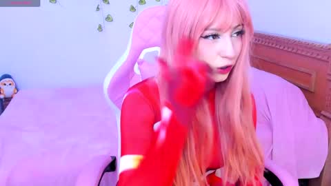 Snapshot of livemakio chatting on 04.14.26 Liz online show from 04.14.26