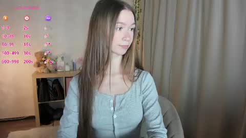 Snapshot of living_doll chatting on 07.09.26 Living Doll online show from 07.09.26