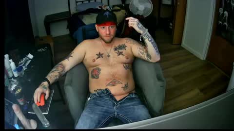 Snapshot of livingpuddle chatting on 05.23.26 livingpuddle online show from 05.23.26