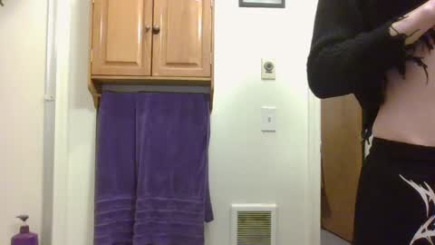 Liv Mirage online show from 02.24.25