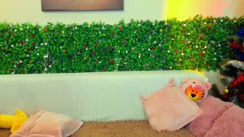 Snapshot of liya_gorgeous chatting on 12.26.24 liya_gorgeous online show from 12.26.24