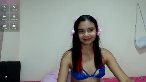Snapshot of liz7skinny chatting on 05.12.26 Liz7skinny online show from 05.12.26