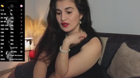 liz online show from 01.13.25