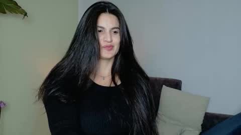 liz online show from 10.22.25