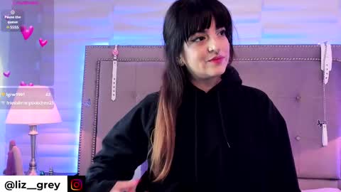 Snapshot of liz_grey_ chatting on 02.13.25 online show from 02.13.25