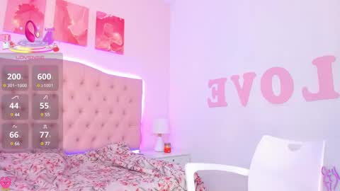 Snapshot of liza_bennet chatting on 03.11.25 Liza online show from 03.11.25