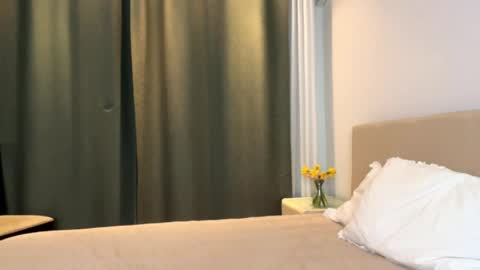 Snapshot of lizacams chatting on 04.05.26 Liza online show from 04.05.26