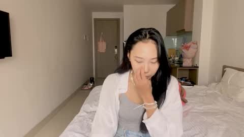 Snapshot of lizbethkvilhaug chatting on 10.21.25 Lizz online show from 10.21.25