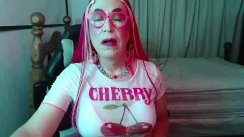 Snapshot of lizicherystrawbery chatting on 03.29.26 Lizi Chery Strawbery online show from 03.29.26