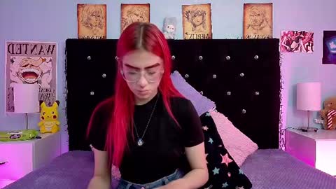 Snapshot of lizz_bela1 chatting on 06.14.26 Lizz online show from 06.14.26