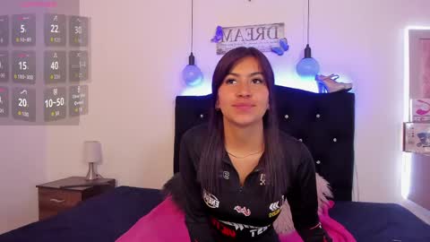 Snapshot of lizz_cherry_ chatting on 04.22.26 lizz online show from 04.22.26