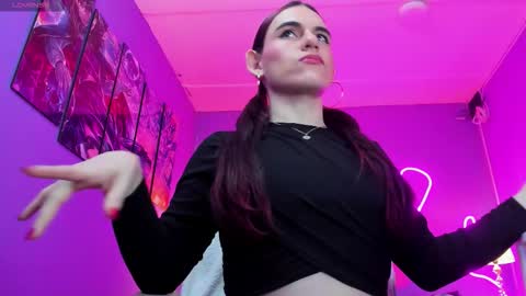 Snapshot of lizz_manson28 chatting on 02.26.26 Lizeth Tatiana Mahecha online show from 02.26.26