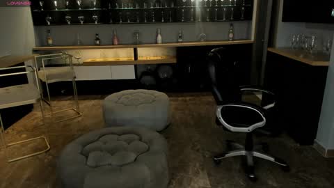 Lizzi  online show from 01.19.25