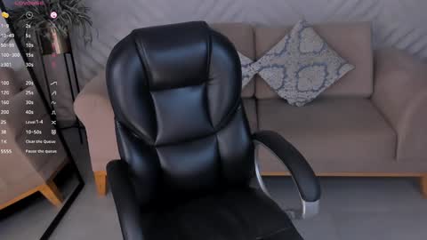 Lizzi  online show from 01.31.25